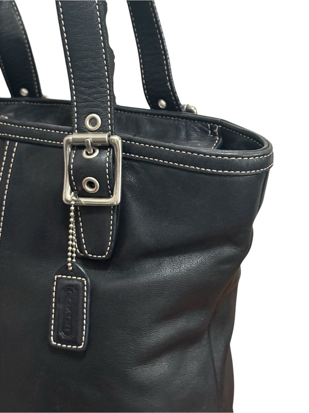 Authentic Coach Hampton Classic Black Leather Bag with Contrast Stitching! - Picture 7 of 12